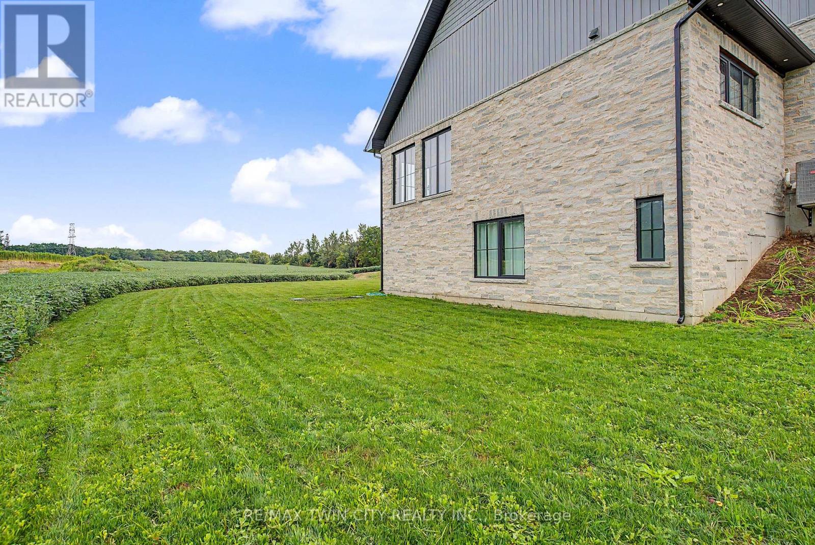 742 Country Squire Road, Waterloo, Ontario  N2J 4G8 - Photo 49 - X13801188