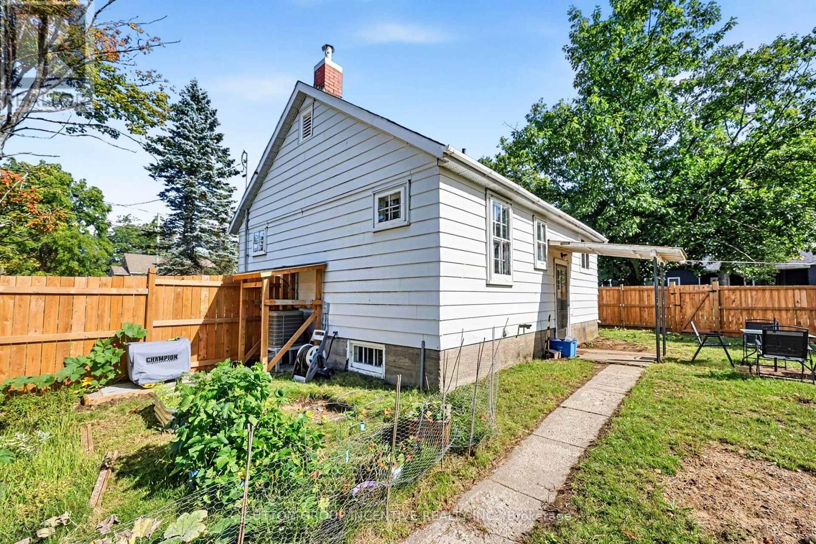 381 David Street E, Gravenhurst, Ontario  P1P 1L9 - Photo 25 - X13801414