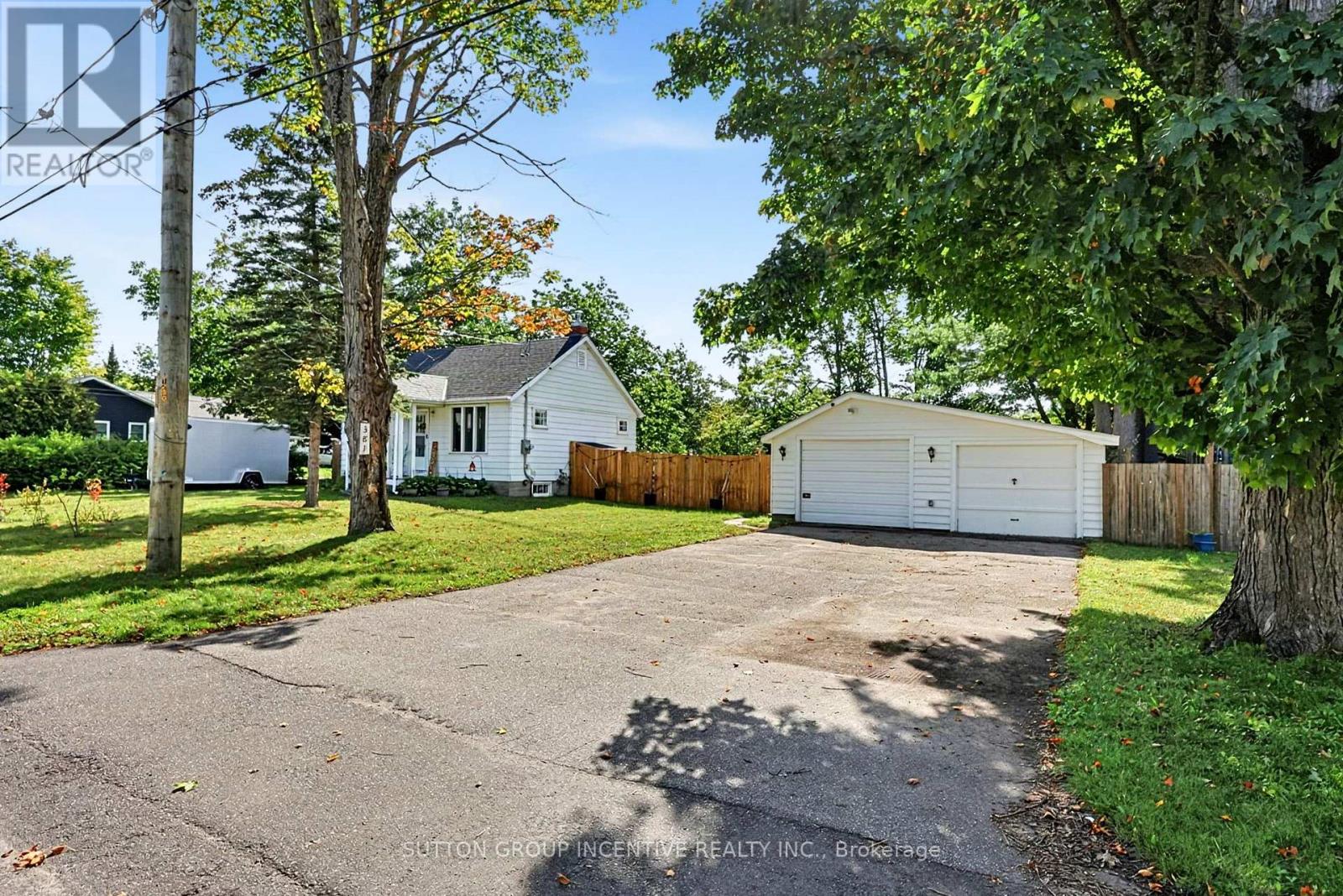 381 David Street E, Gravenhurst, Ontario  P1P 1L9 - Photo 3 - X13801414