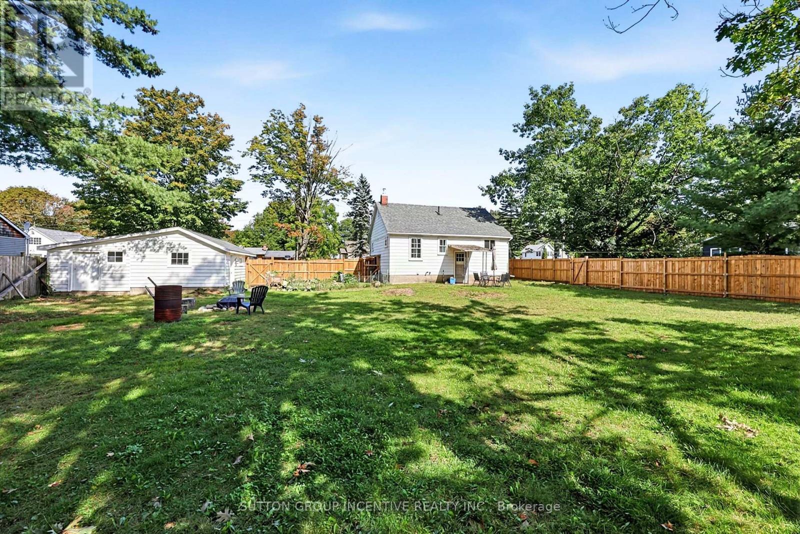 381 David Street E, Gravenhurst, Ontario  P1P 1L9 - Photo 30 - X13801414
