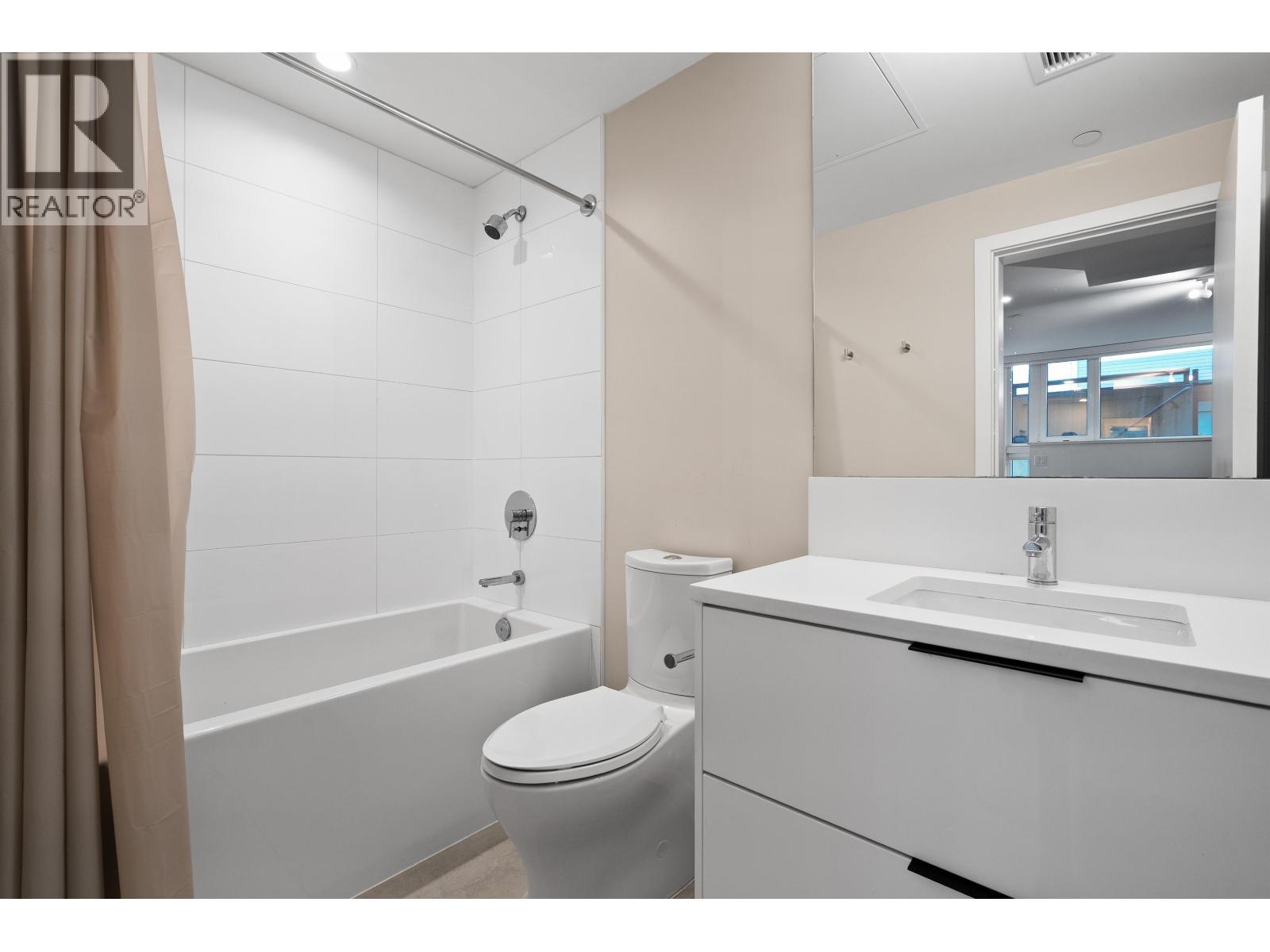 125 649 E 3rd Street, North Vancouver, British Columbia  V7L 1G6 - Photo 32 - R3165220