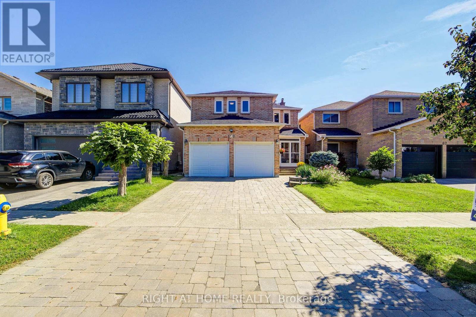 71 Bayhampton Crescent, Vaughan, Ontario  L4J 7H2 - Photo 2 - N13800962