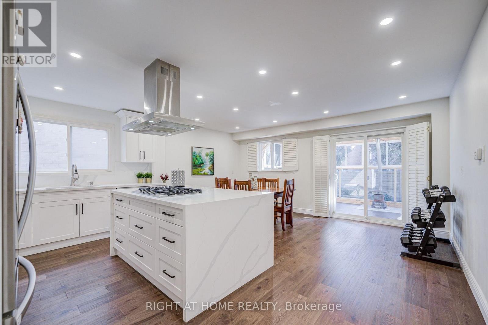 71 Bayhampton Crescent, Vaughan, Ontario  L4J 7H2 - Photo 9 - N13800962