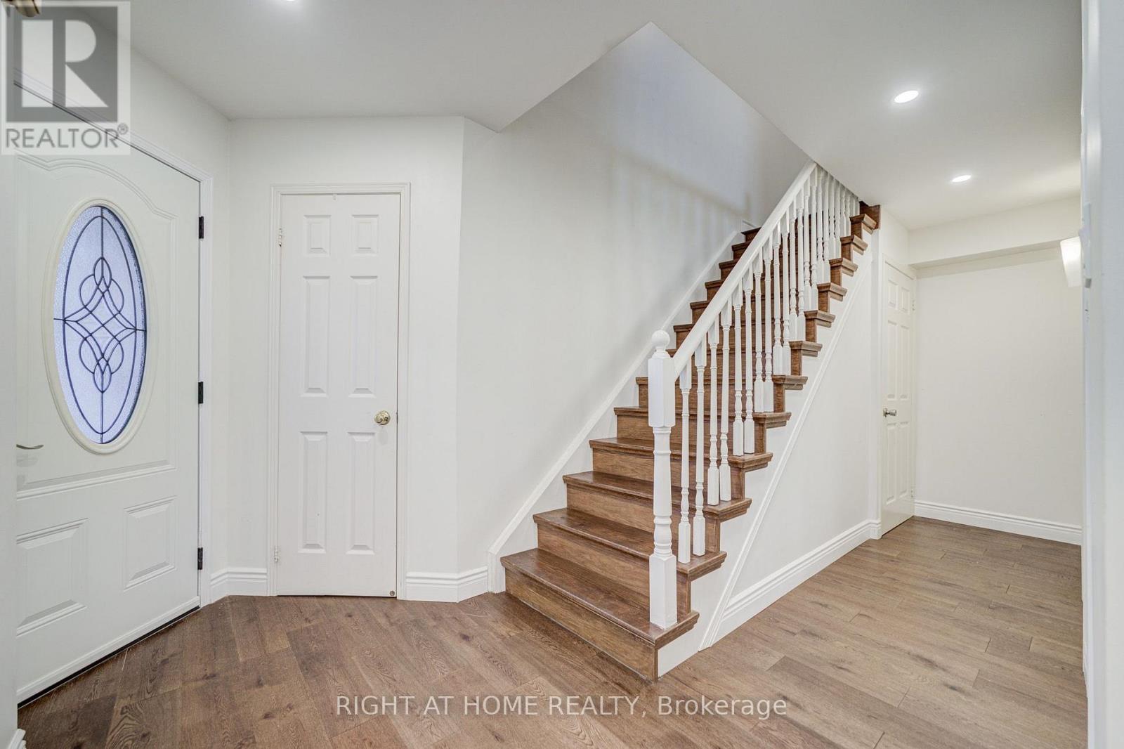 71 Bayhampton Crescent, Vaughan, Ontario  L4J 7H2 - Photo 6 - N13800962