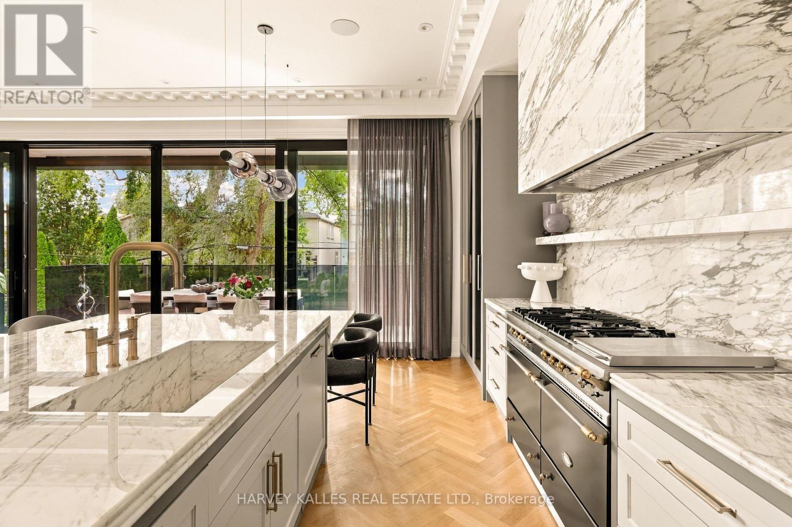 363 Bedford Park Avenue, Toronto, Ontario  M5M 1J9 - Photo 14 - C13795772