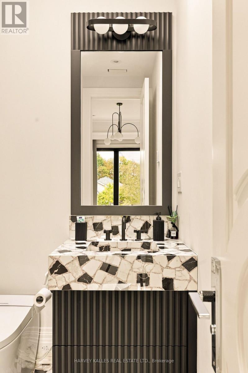 363 Bedford Park Avenue, Toronto, Ontario  M5M 1J9 - Photo 29 - C13795772