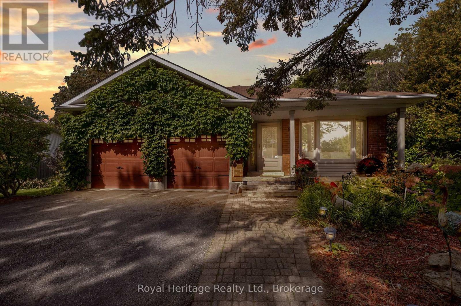 88 Hart Boulevard, Clarington, Ontario  L1B 1E4 - Photo 2 - E13801626