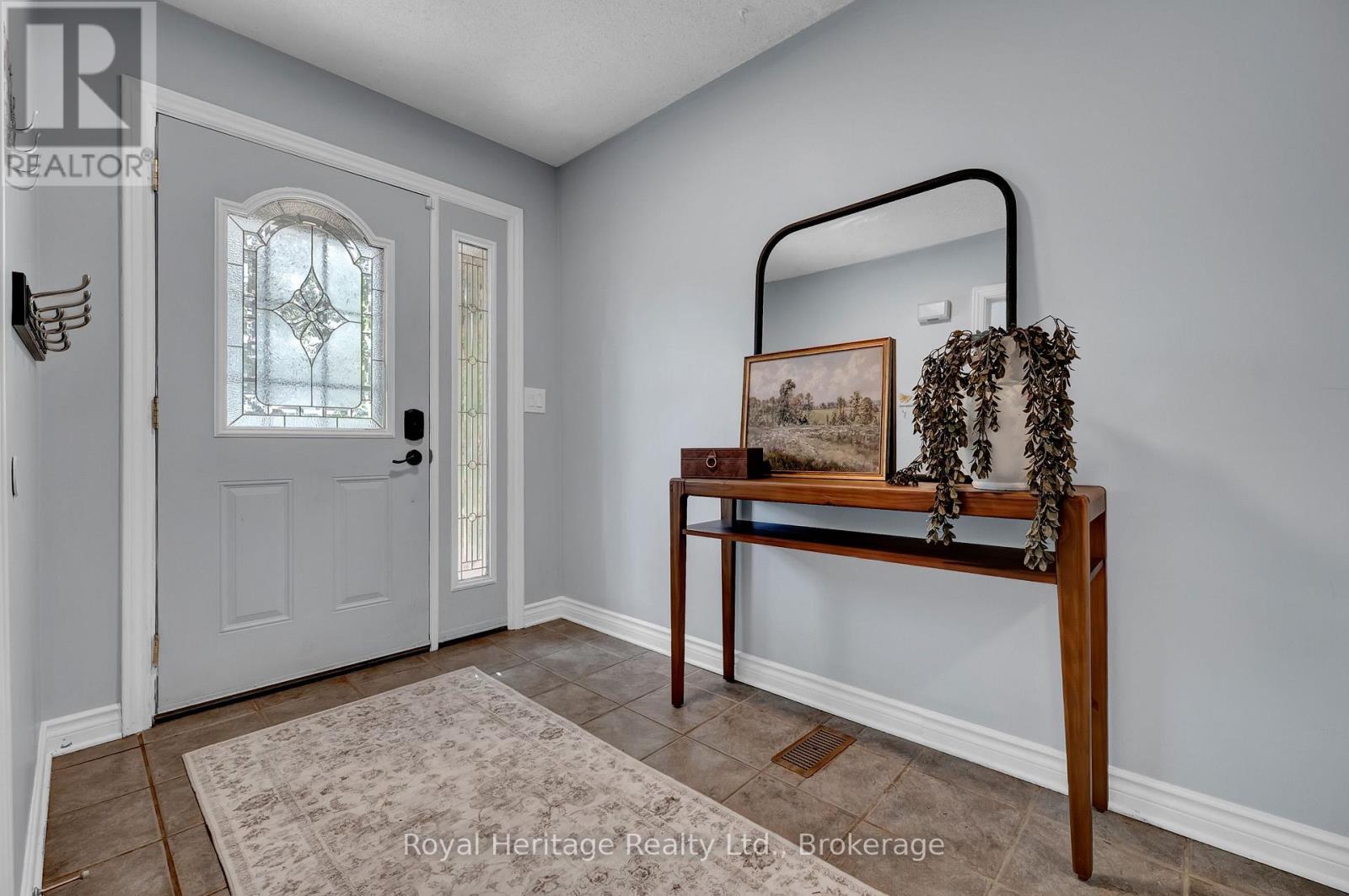 88 Hart Boulevard, Clarington, Ontario  L1B 1E4 - Photo 4 - E13801626