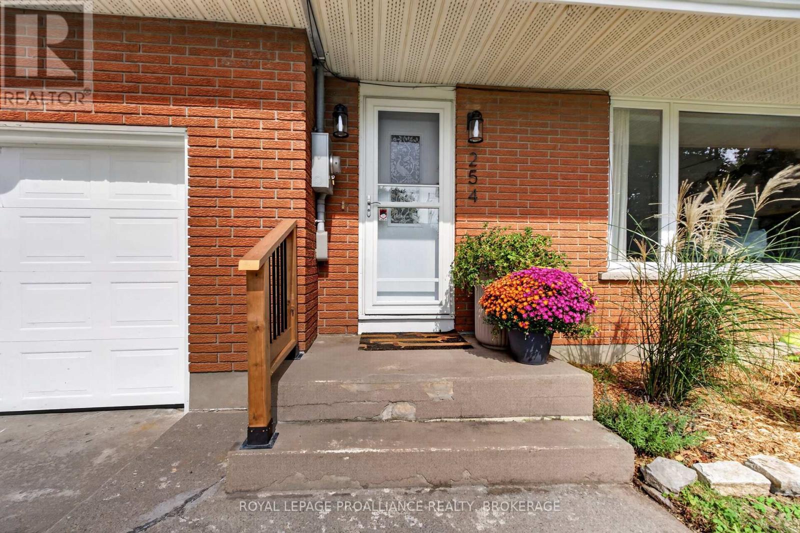 254 Gore Road, Kingston, Ontario  K7L 0C3 - Photo 3 - X13801566