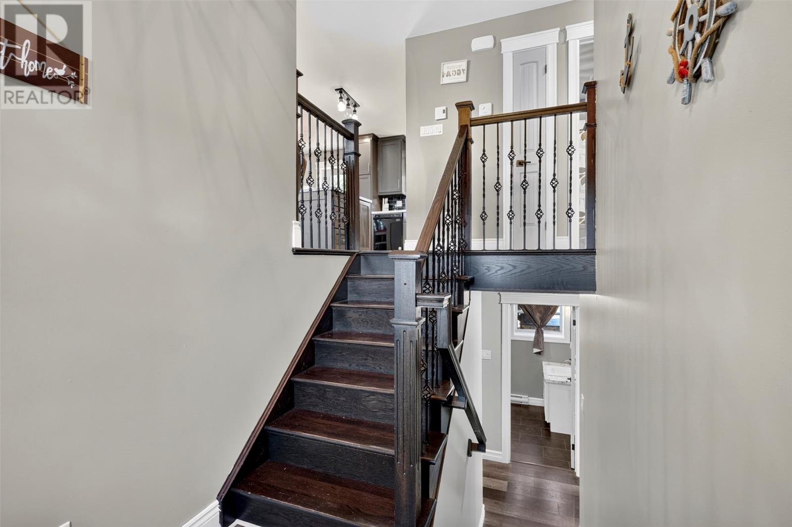 2 Max's Lane, Whiteway — photo 4