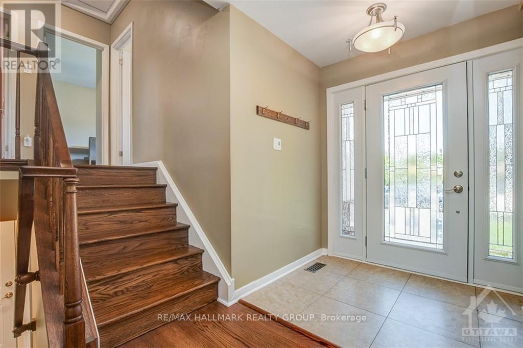 2678 Ulster Crescent, Ottawa, Ontario  K1V 8J6 - Photo 3 - X13801652