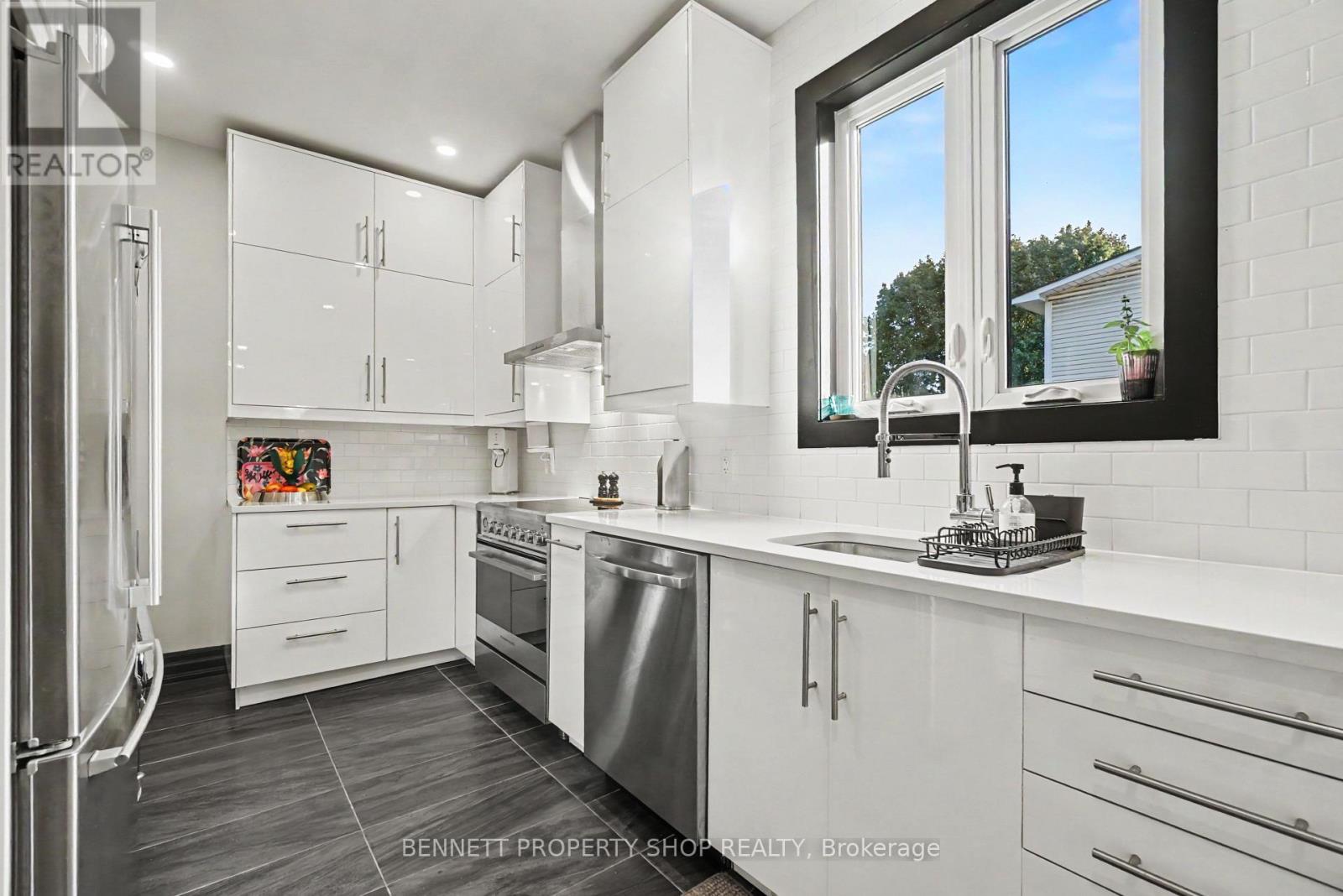 273 Arlington Avenue, Ottawa, Ontario  K1R 5T1 - Photo 7 - X13801658
