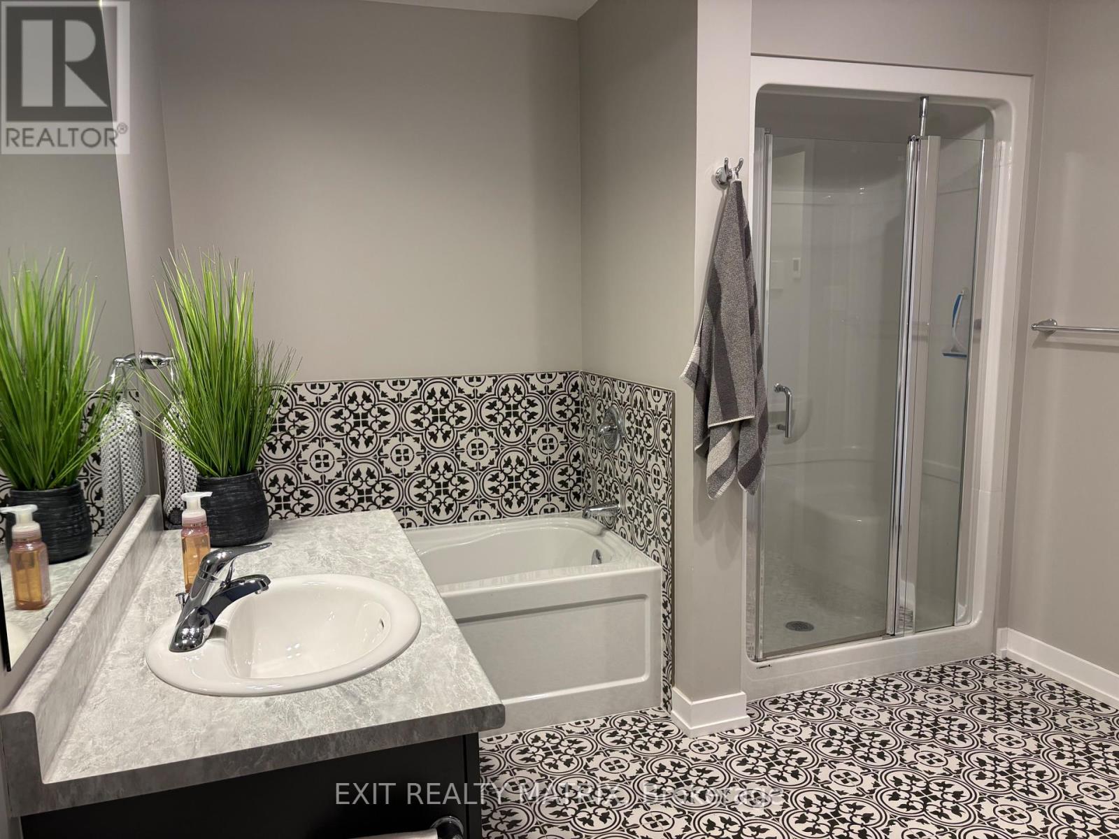 207 - 83 St Moritz Trail, Russell, Ontario  K0A 1W0 - Photo 10 - X13801678