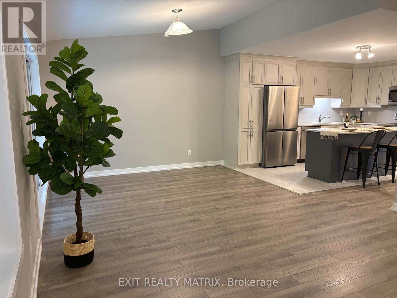 207 - 83 St Moritz Trail, Russell, Ontario  K0A 1W0 - Photo 5 - X13801678