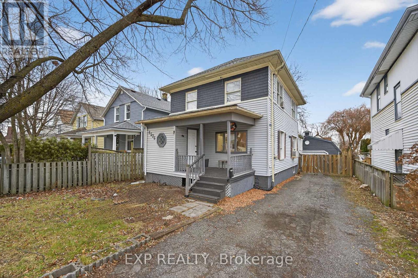 4576 Fourth Avenue, Niagara Falls, Ontario  L2E 4N6 - Photo 2 - X13801594