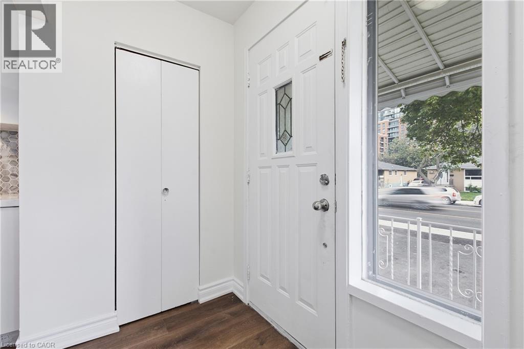 14 Avondale Boulevard, Brampton, Ontario  L6T 1H3 - Photo 7 - 40863849