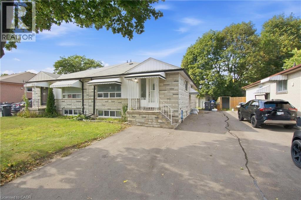 14 Avondale Boulevard, Brampton, Ontario  L6T 1H3 - Photo 2 - 40863849