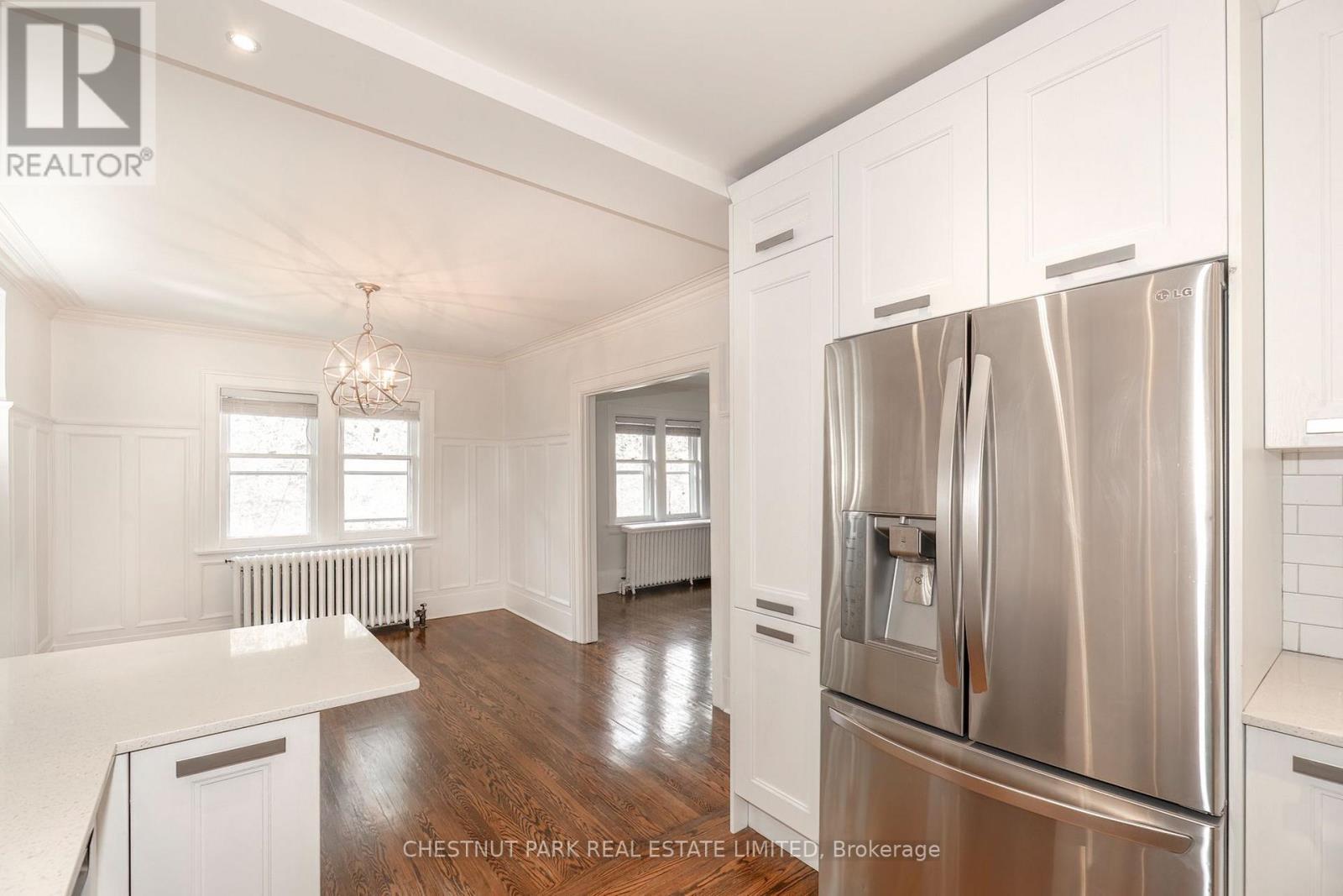 Upper - 11 Rose Park Crescent, Toronto, Ontario  M4T 1P8 - Photo 8 - C13801542