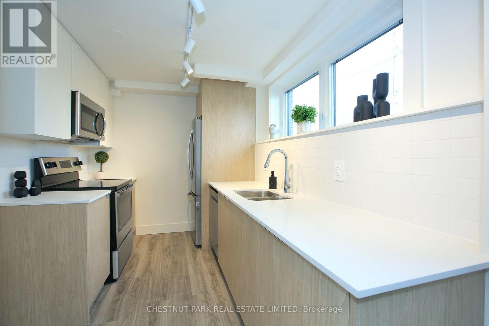 1 - 1476 Avenue Road, Toronto, Ontario  M5N 2H7 - Photo 4 - C13801556
