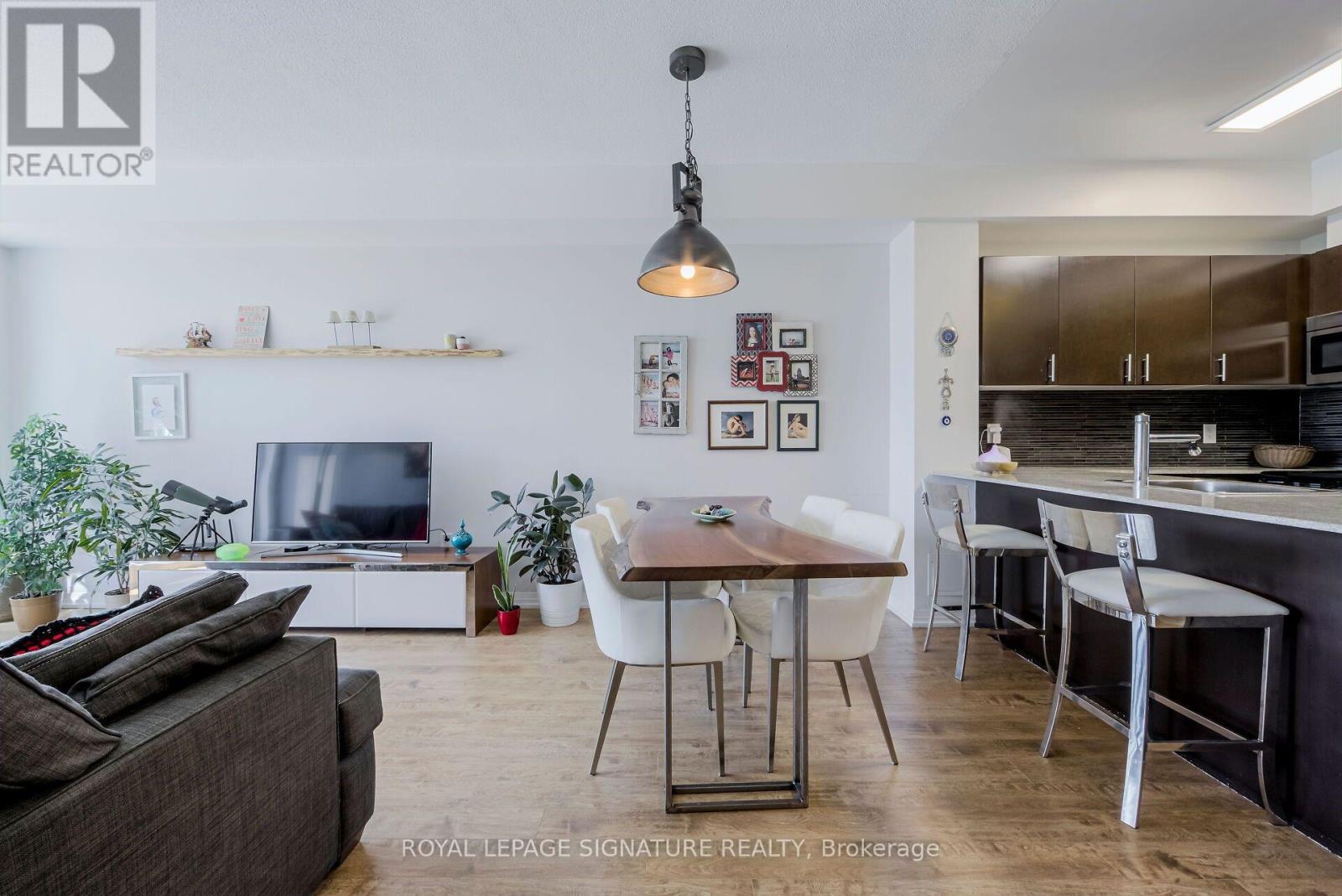 1007 - 25 Cole Street, Toronto, Ontario  M5A 4M3 - Photo 8 - C13801608