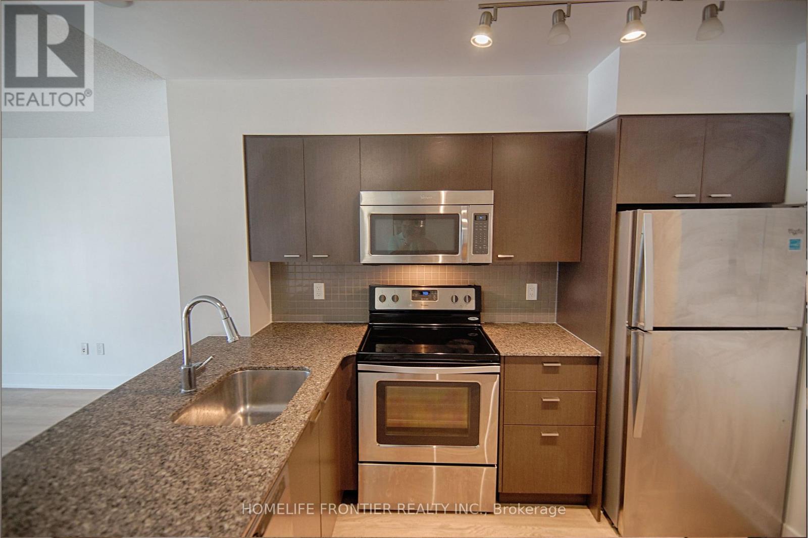 904 - 88 Sheppard Avenue E, Toronto, Ontario  M2N 6Y2 - Photo 5 - C13801688