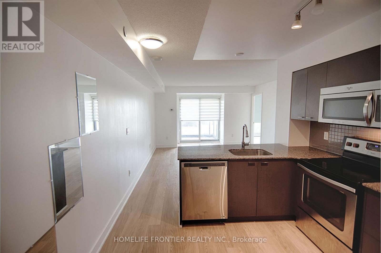 904 - 88 Sheppard Avenue E, Toronto, Ontario  M2N 6Y2 - Photo 6 - C13801688