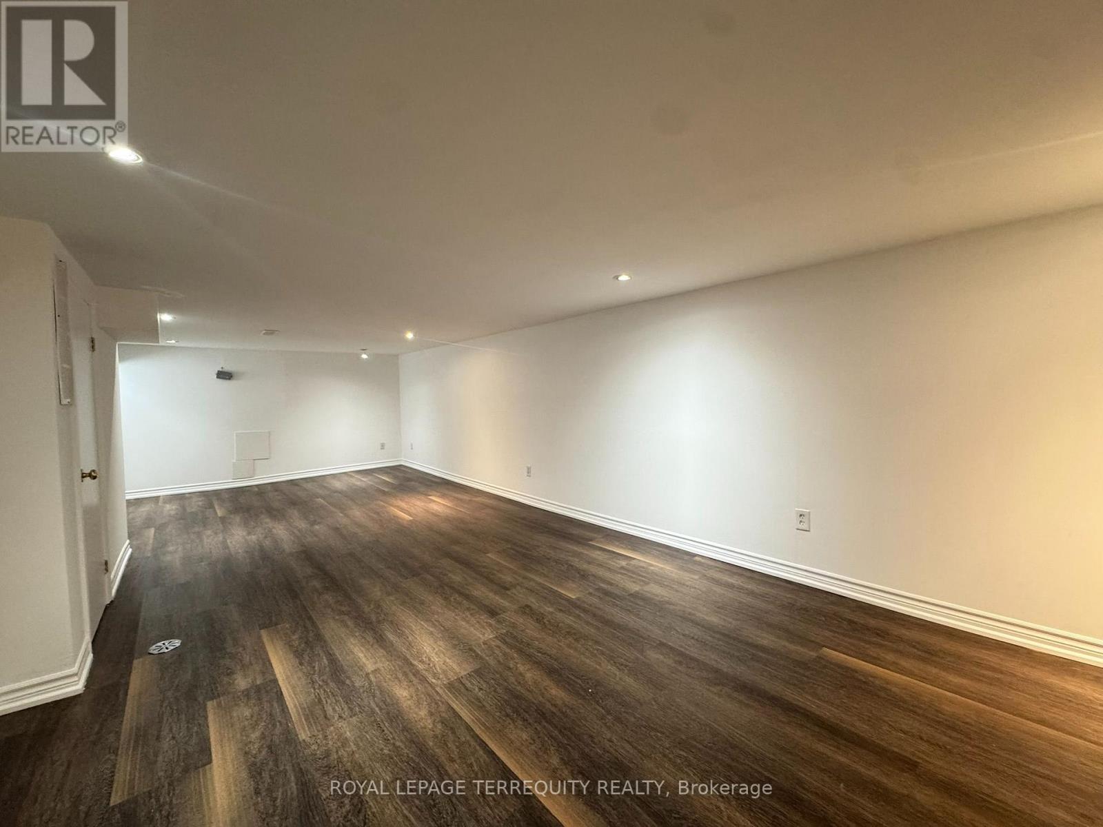 Lower - 153 Monarch Park Avenue, Toronto, Ontario  M4J 4R5 - Photo 10 - E13801568