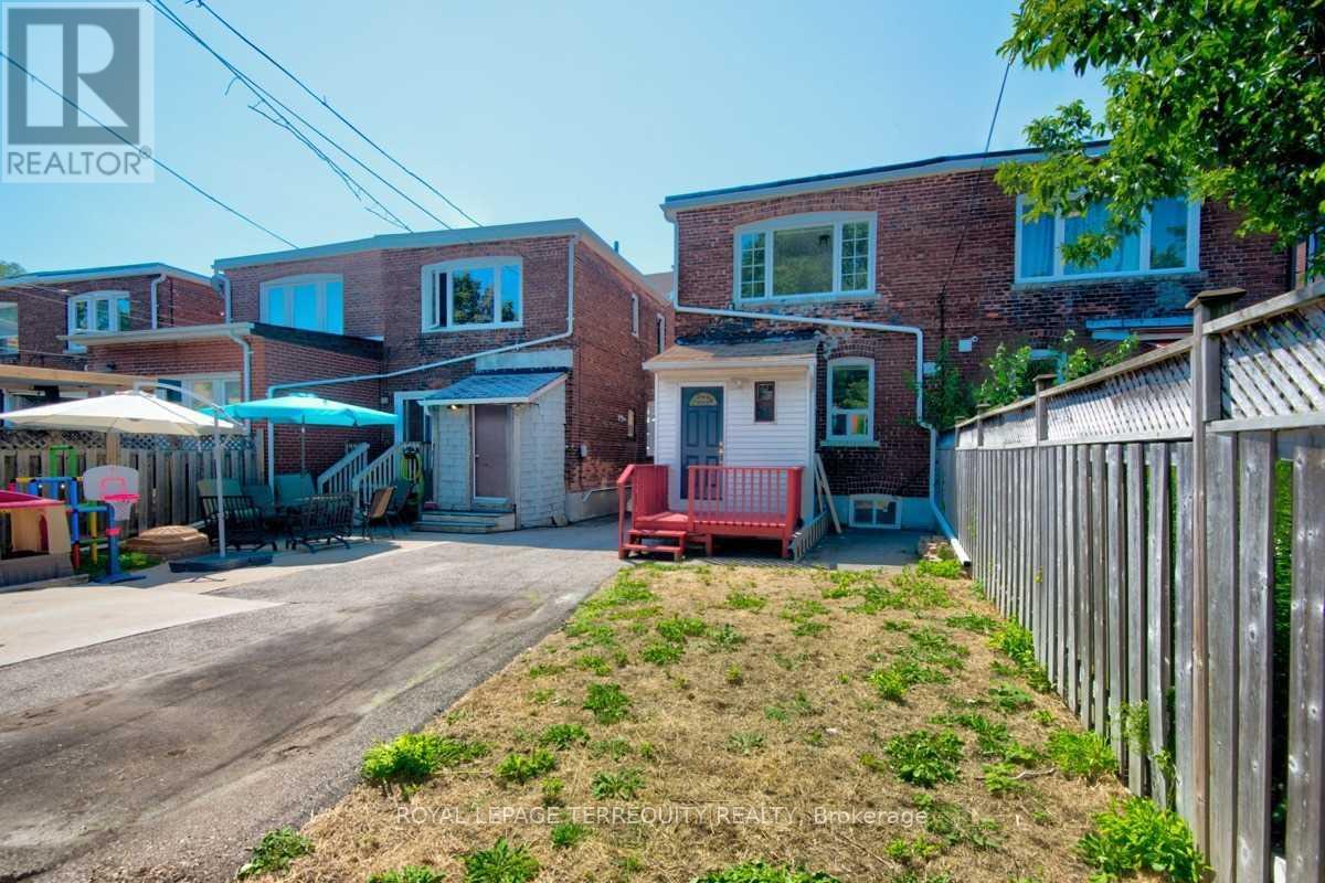 Lower - 153 Monarch Park Avenue, Toronto, Ontario  M4J 4R5 - Photo 14 - E13801568