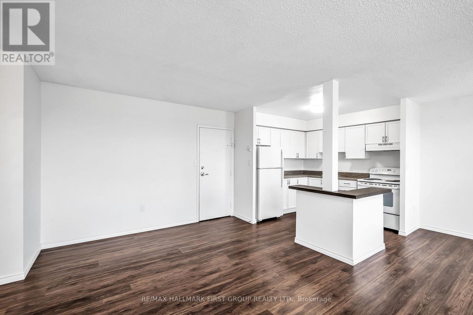 703 - 145 Liberty Street S, Clarington (Bowmanville), Ontario  L1C 4K5 - Photo 6 - E13801660