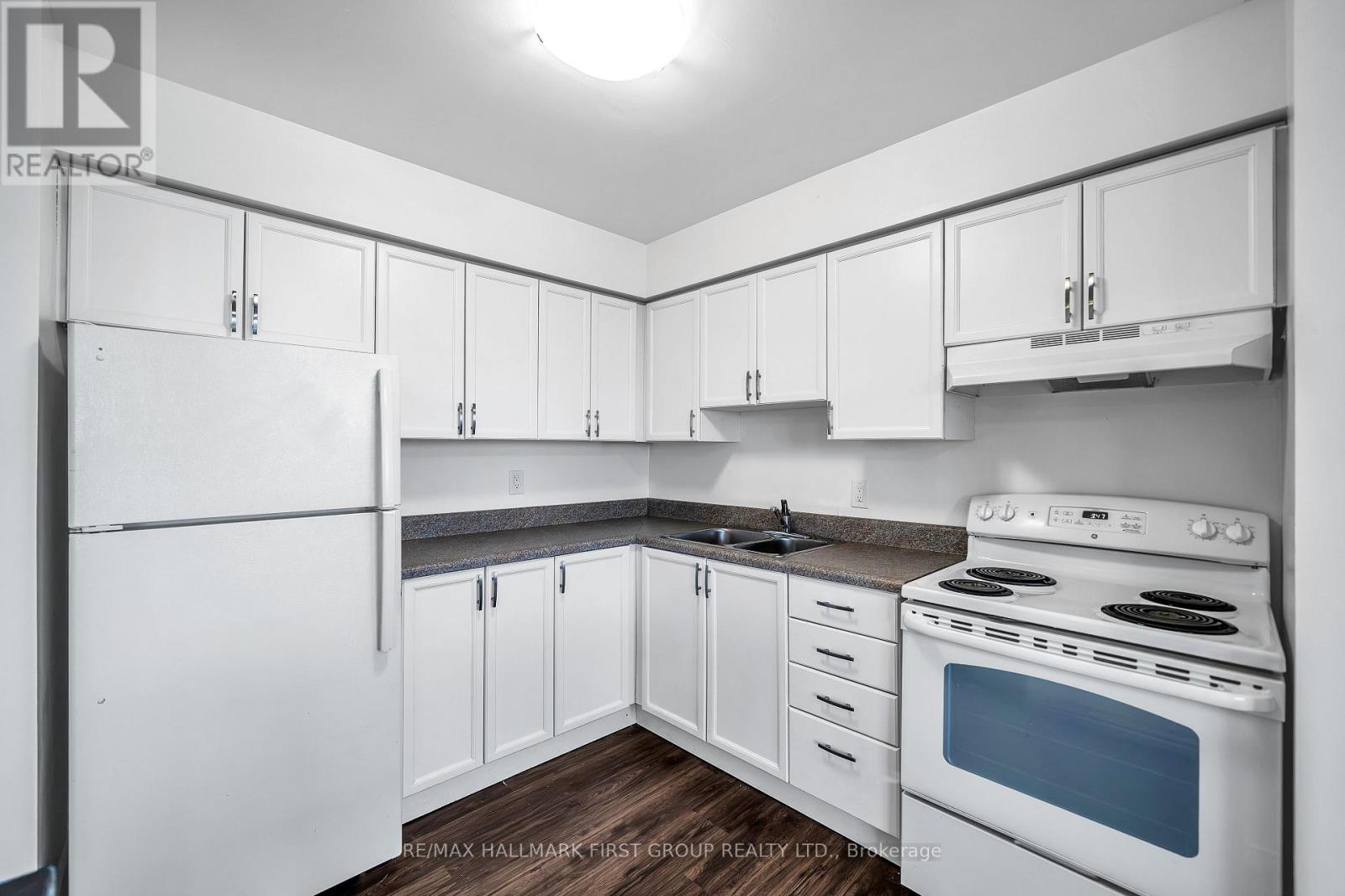 703 - 145 Liberty Street S, Clarington (Bowmanville), Ontario  L1C 4K5 - Photo 8 - E13801660