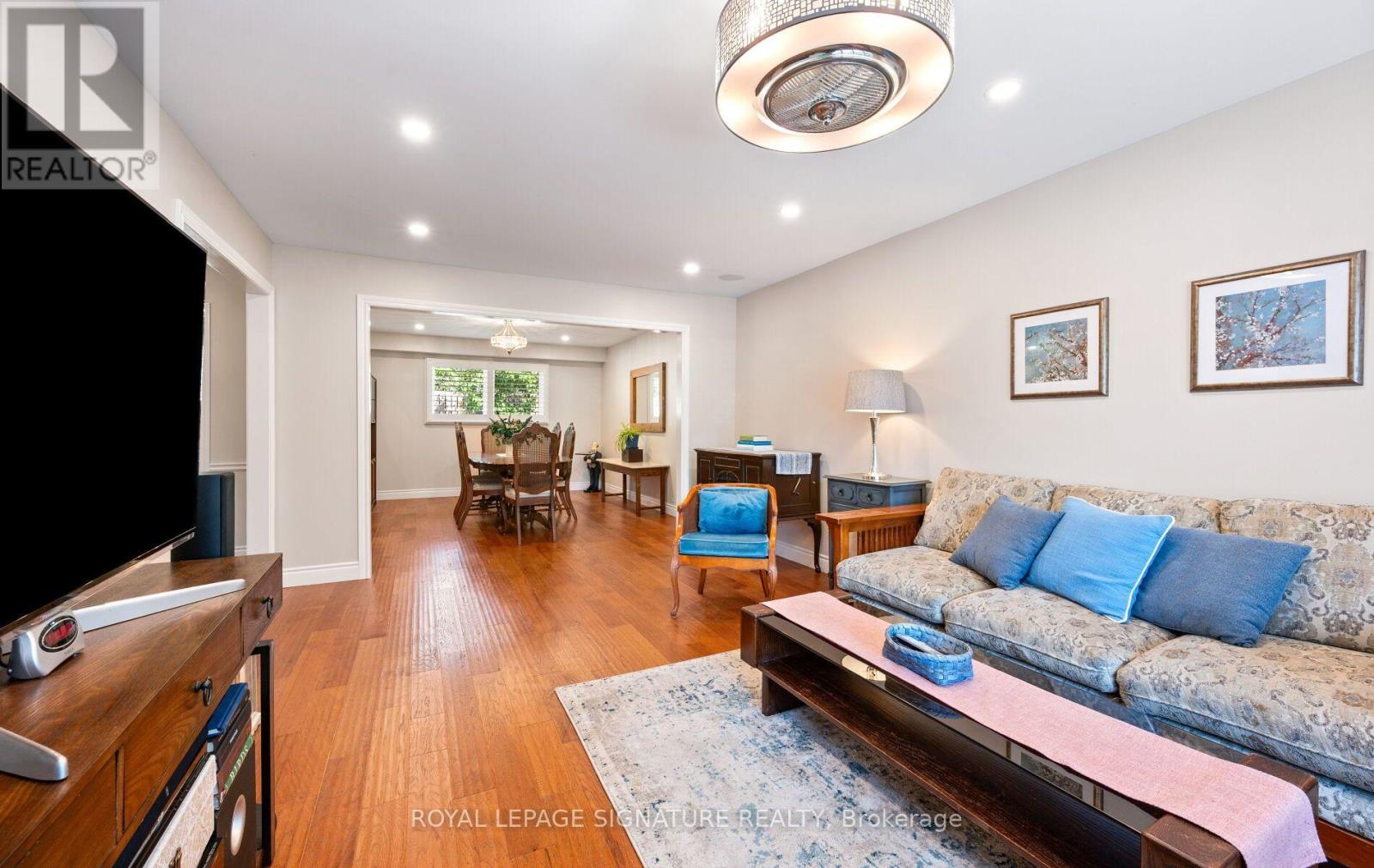 42 Shieldmark Crescent, Markham, Ontario  L3T 3T5 - Photo 6 - N13801680