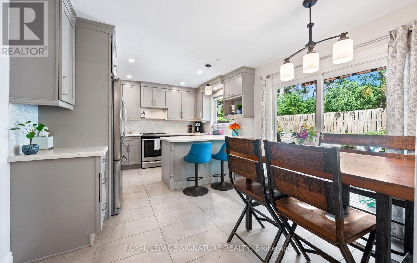 42 Shieldmark Crescent, Markham, Ontario  L3T 3T5 - Photo 9 - N13801680