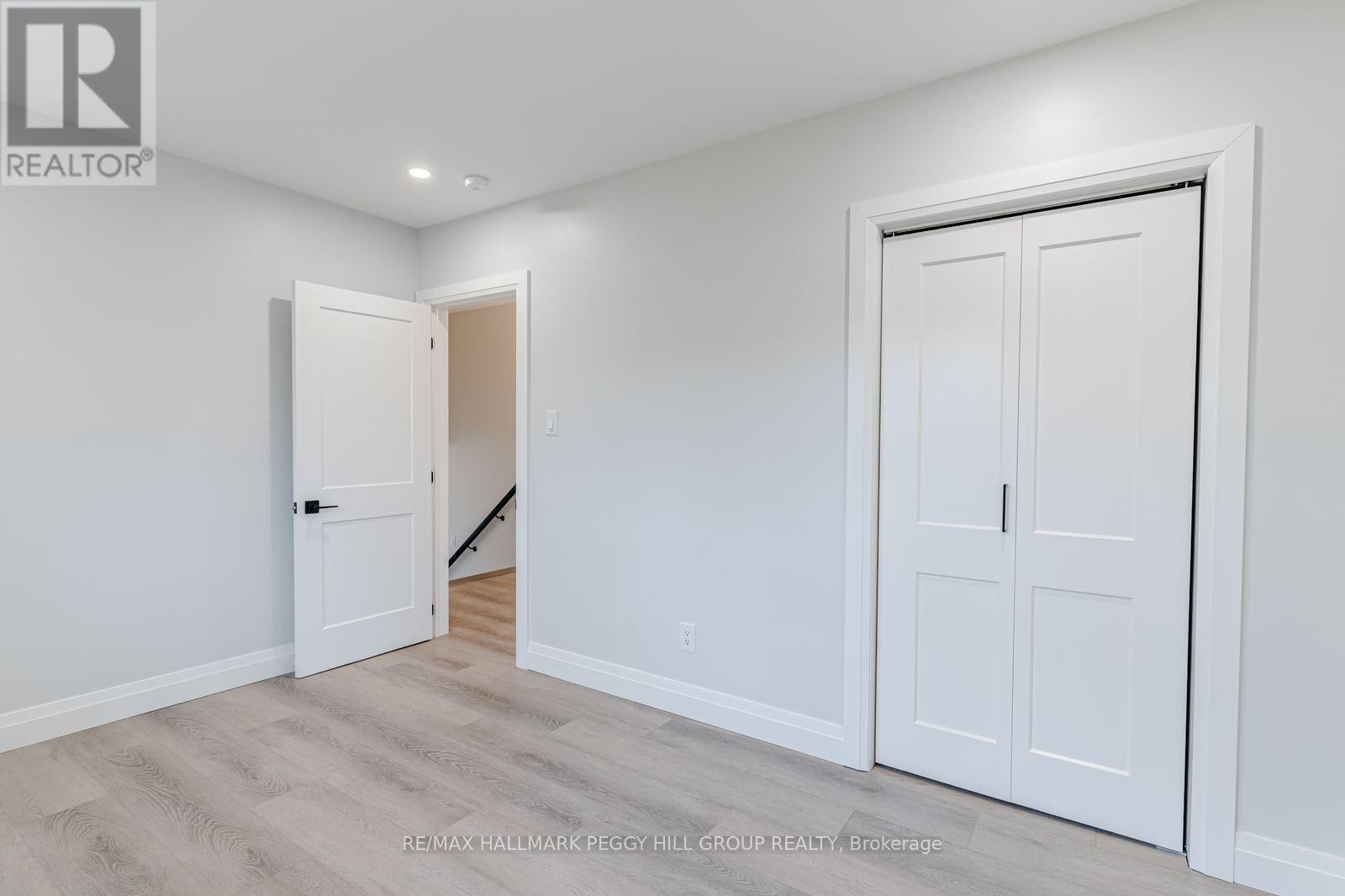 Upper - 20 Ottaway Avenue, Barrie, Ontario  L4M 2W7 - Photo 13 - S13801656