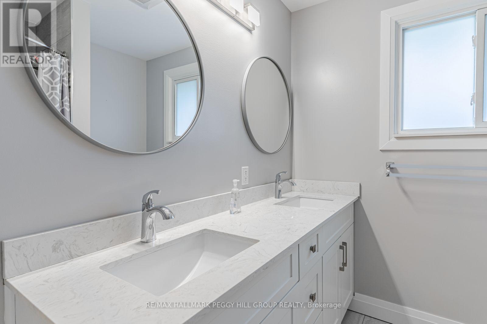 Upper - 20 Ottaway Avenue, Barrie, Ontario  L4M 2W7 - Photo 18 - S13801656