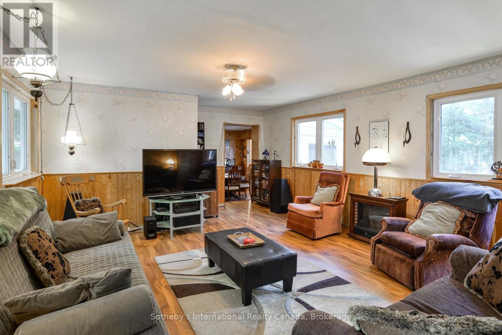 1145 South Morrison Lake Road, Gravenhurst, Ontario  P0E 1G0 - Photo 4 - X13801682