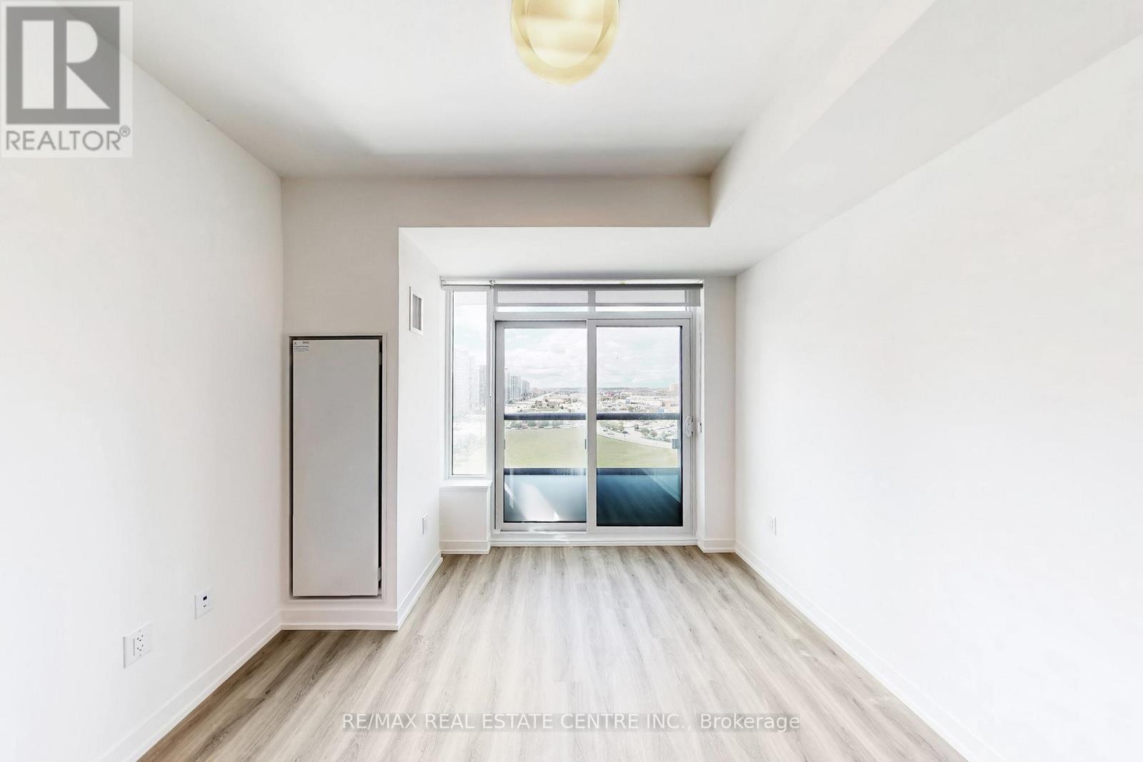 1221 - 2485 Eglinton Avenue W, Mississauga, Ontario  L5M 2V8 - Photo 10 - W13801550