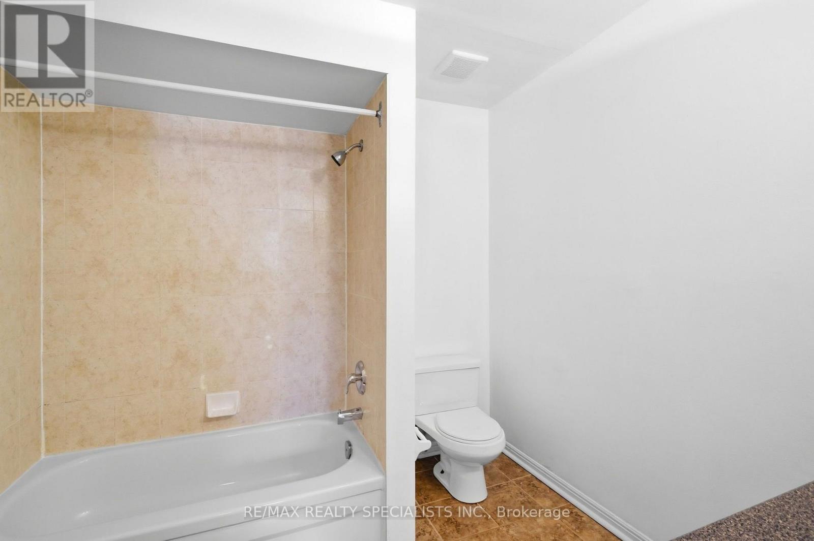 117 - 333 Meadows Boulevard, Mississauga, Ontario  L4Z 1G9 - Photo 37 - W13801590