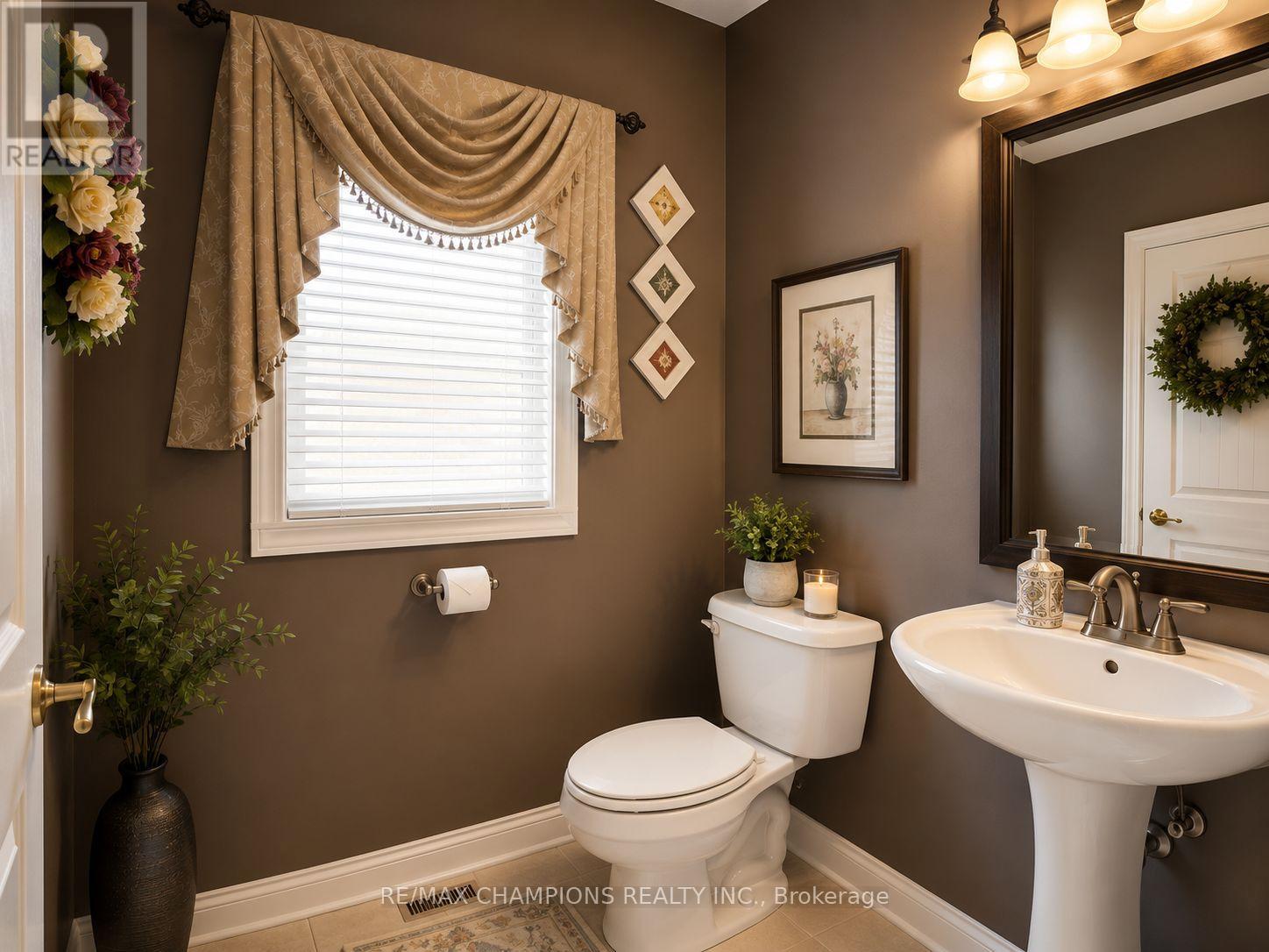 6 Tennant Drive, Brampton, Ontario  L6R 0E5 - Photo 4 - W13801596