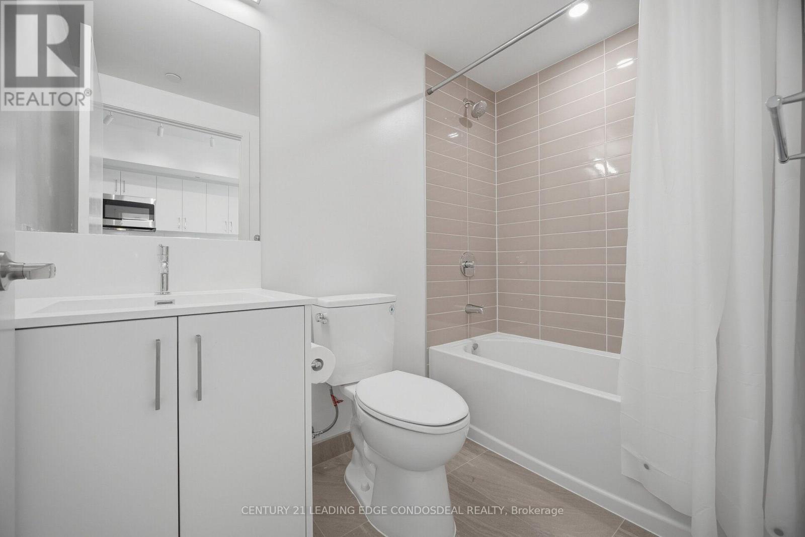 1605 - 4010 Eglinton Avenue W, Toronto, Ontario  M9A 0G5 - Photo 24 - W13801616