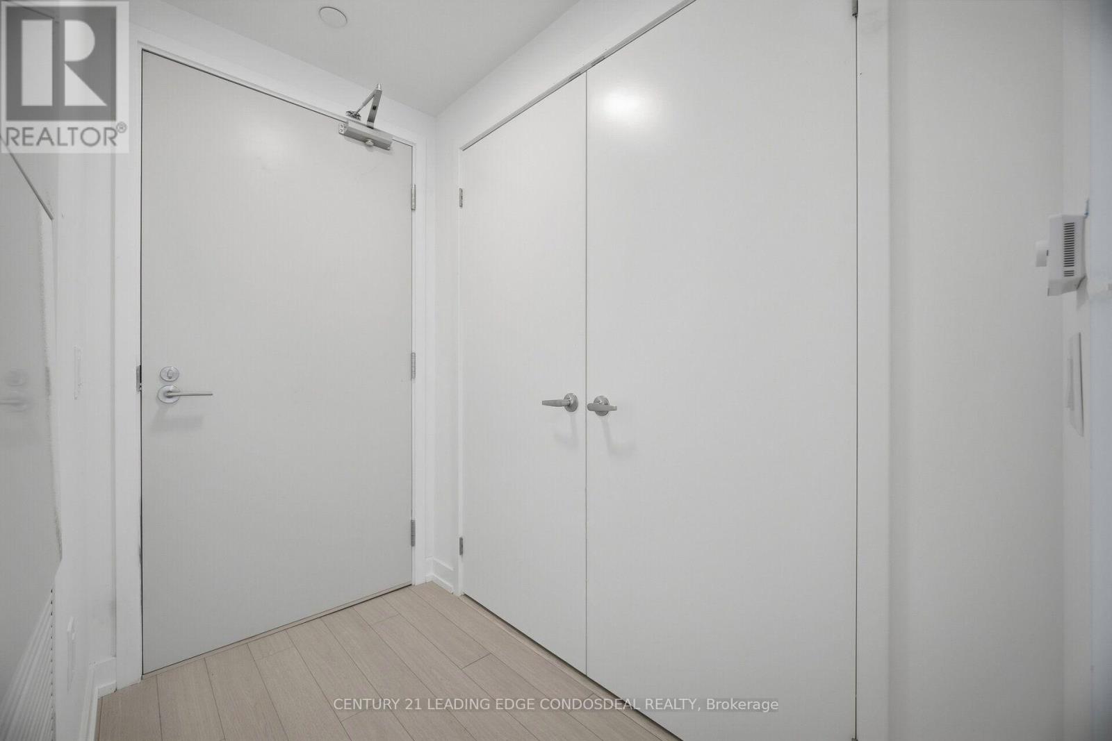 1605 - 4010 Eglinton Avenue W, Toronto, Ontario  M9A 0G5 - Photo 9 - W13801616