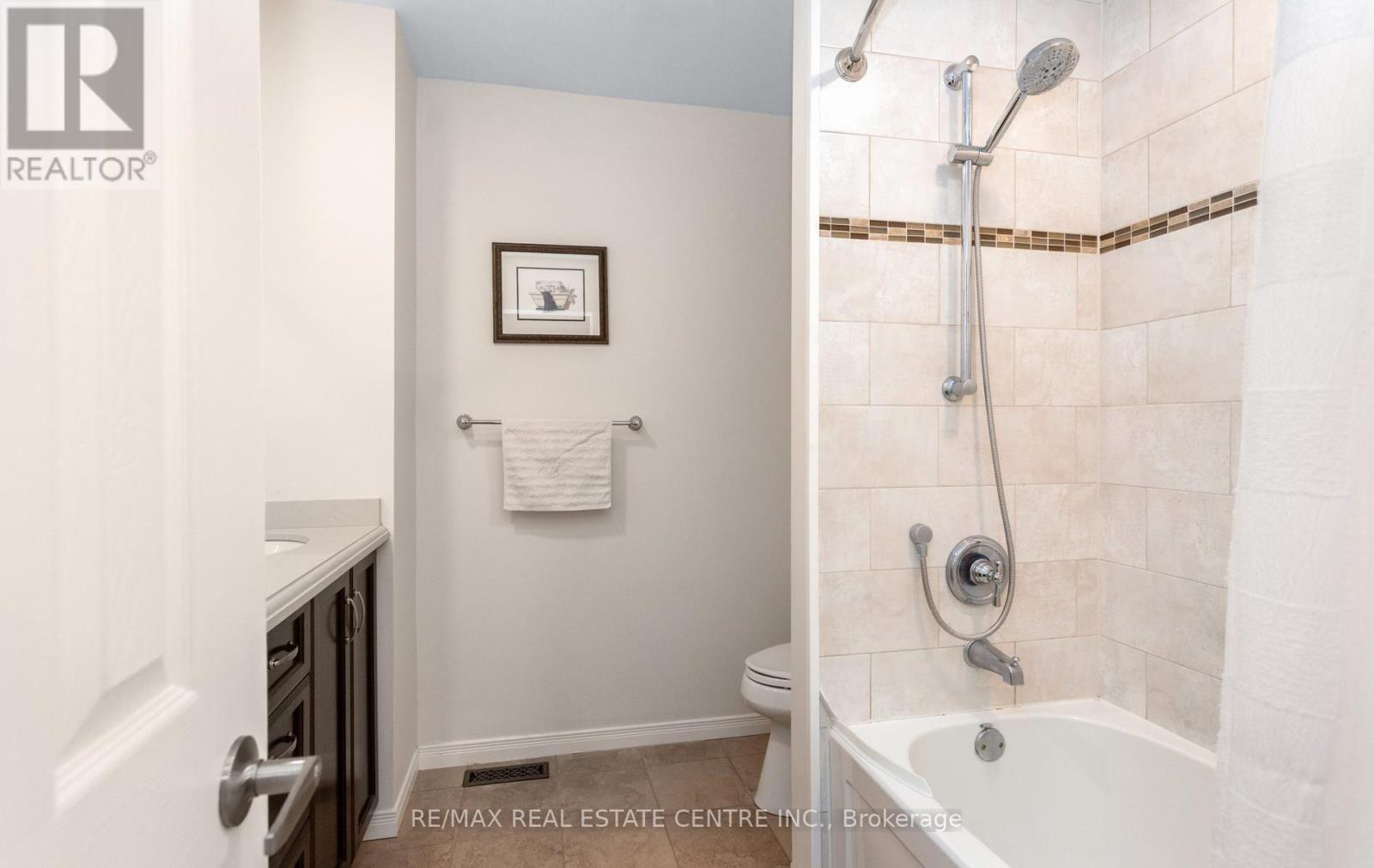 40 Hepburn Crescent N, Halton Hills, Ontario  L7G 5P8 - Photo 32 - W13801674