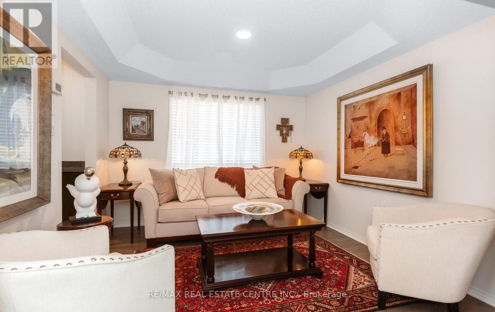 40 Hepburn Crescent N, Halton Hills, Ontario  L7G 5P8 - Photo 6 - W13801674