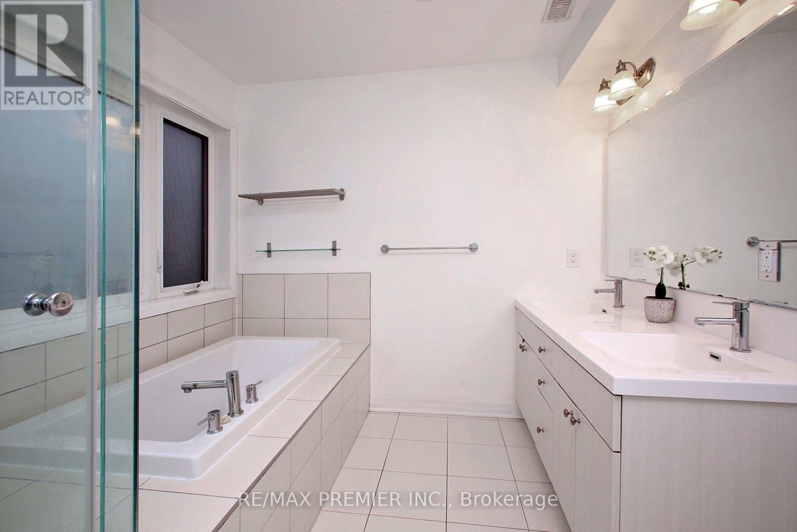 152 Frederick Tisdale Drive, Toronto, Ontario  M3K 0A8 - Photo 18 - W13801676