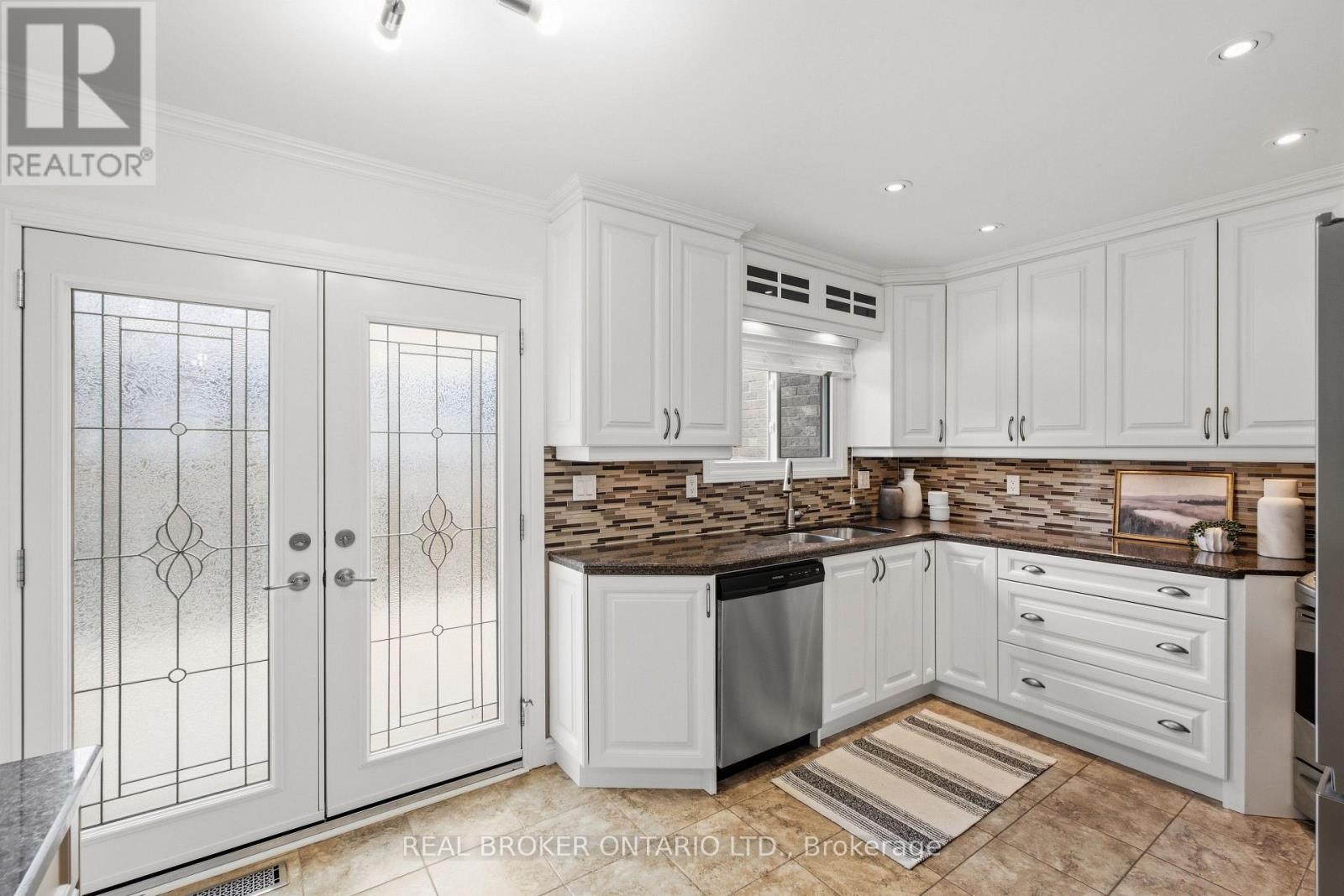 1249 Thorpe Road, Burlington, Ontario  L7S 2C9 - Photo 10 - W13801686