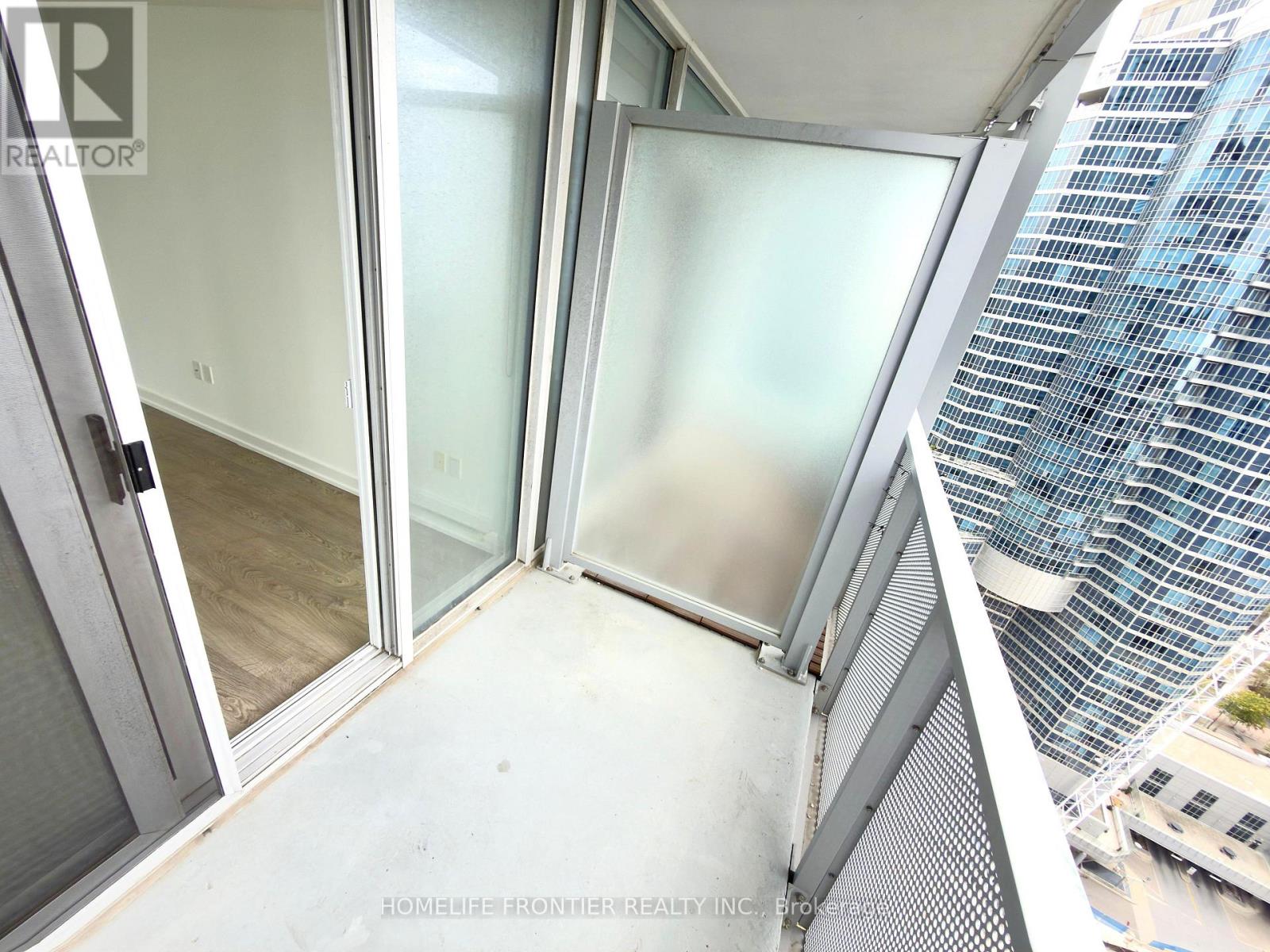 2711 - 10 York Street, Toronto, Ontario  M5J 0E1 - Photo 23 - C13800876