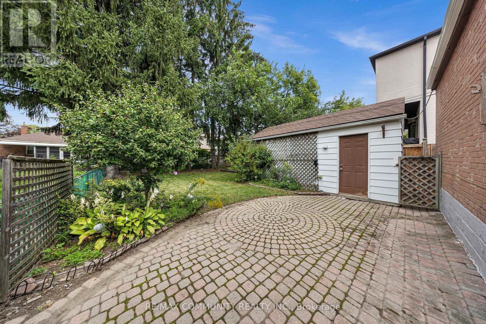 50 Joanith Drive, Toronto, Ontario  M4B 1S7 - Photo 30 - E13801636