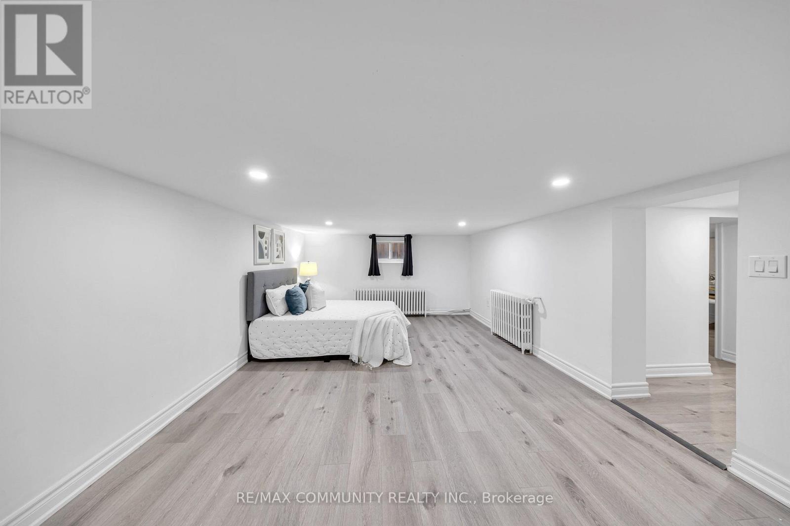 50 Joanith Drive, Toronto, Ontario  M4B 1S7 - Photo 24 - E13801636