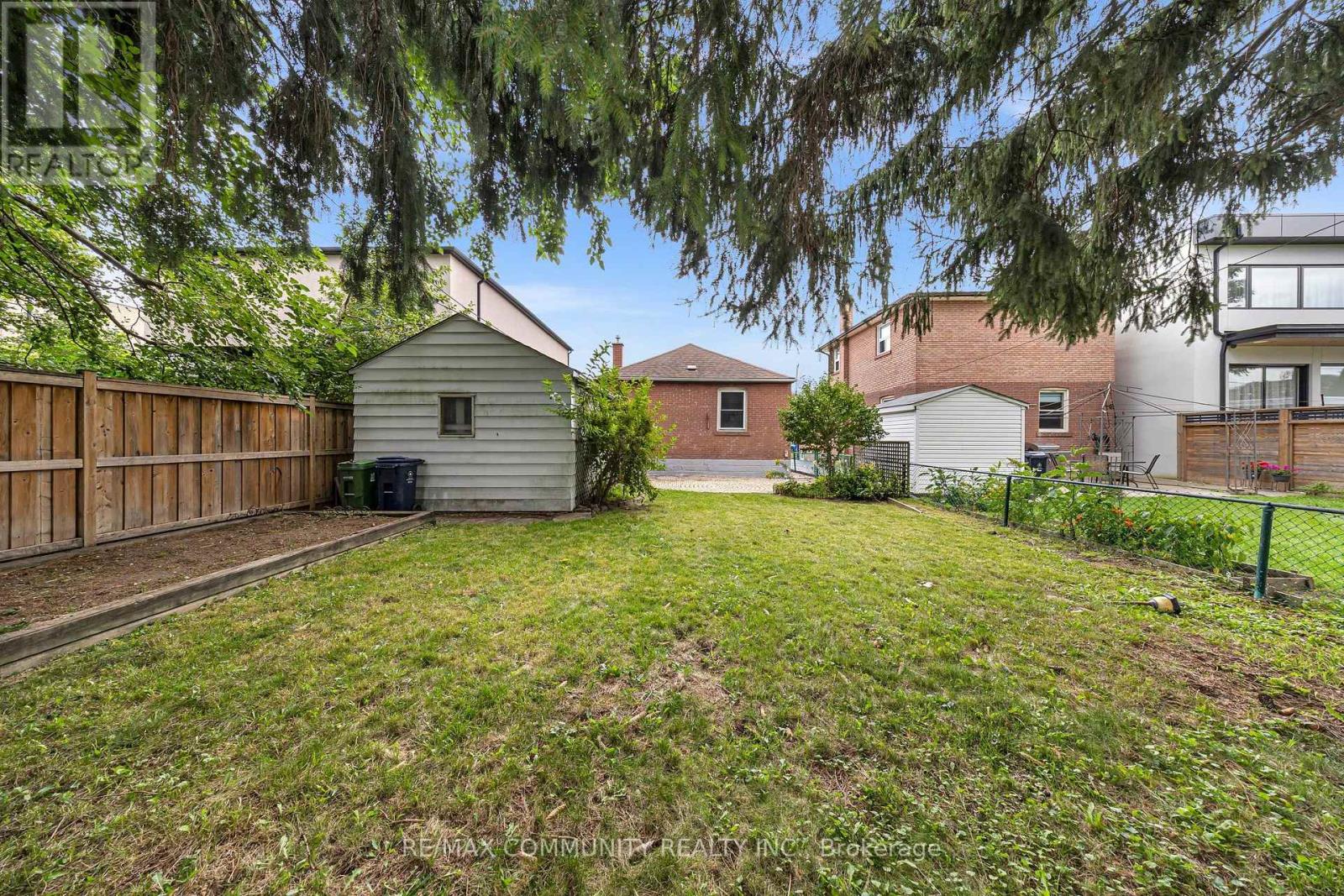50 Joanith Drive, Toronto, Ontario  M4B 1S7 - Photo 32 - E13801636