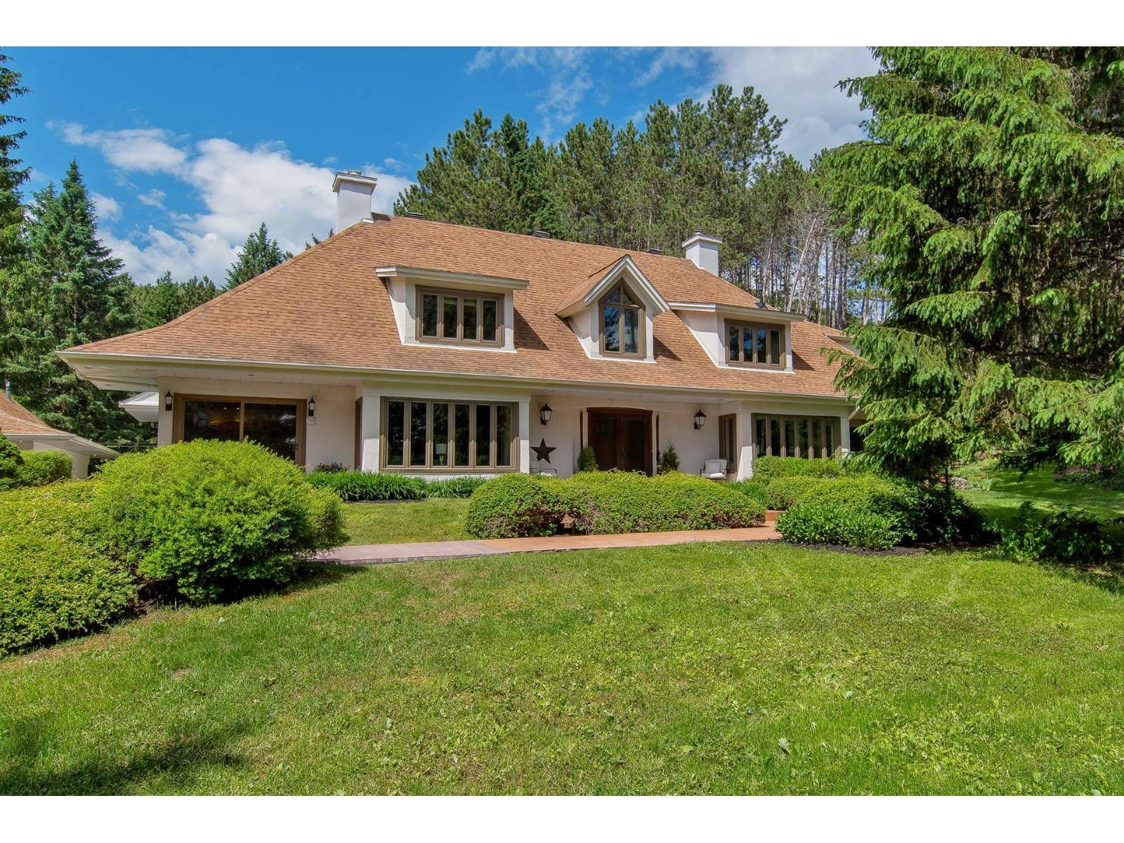 159 Ch. Legault Saint-Sauveur Quebec Canada J0R1R7 3