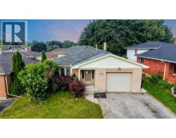 135 BRIERDALE Drive, Kitchener, Ontario